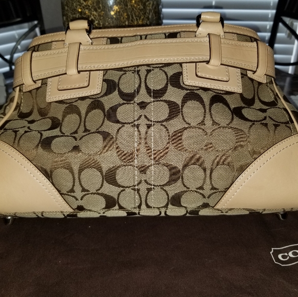 AUTHENTIC  Monogram COACH PURSE - Picture 4 of 16